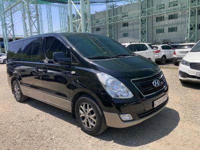 2016 Hyundai Starex