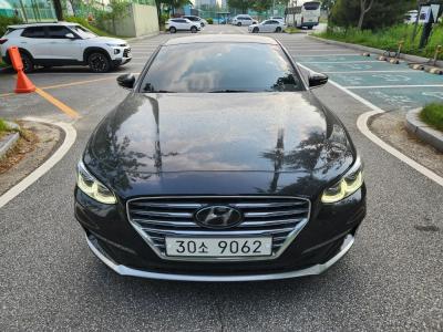 2018 Hyundai Grandeur