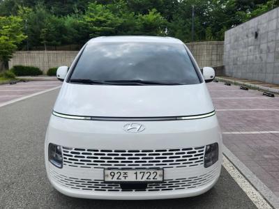 2022 Hyundai Staria