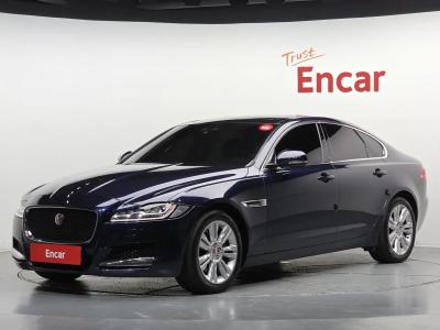 2018 Jaguar XF