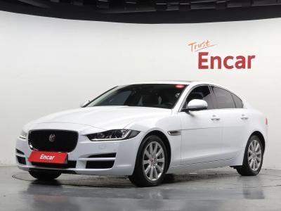 2019 Jaguar XE