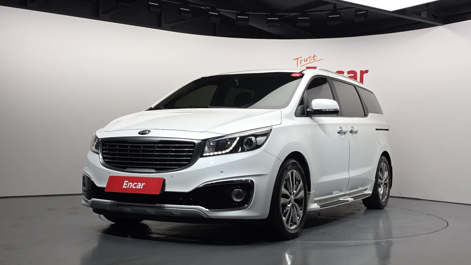 2016 Kia Carnival