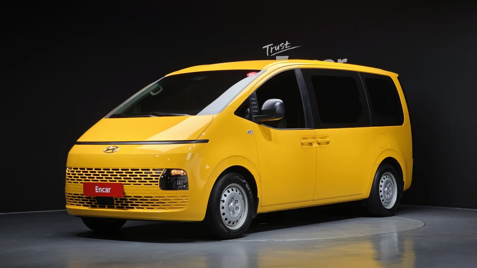 2023 Hyundai Staria