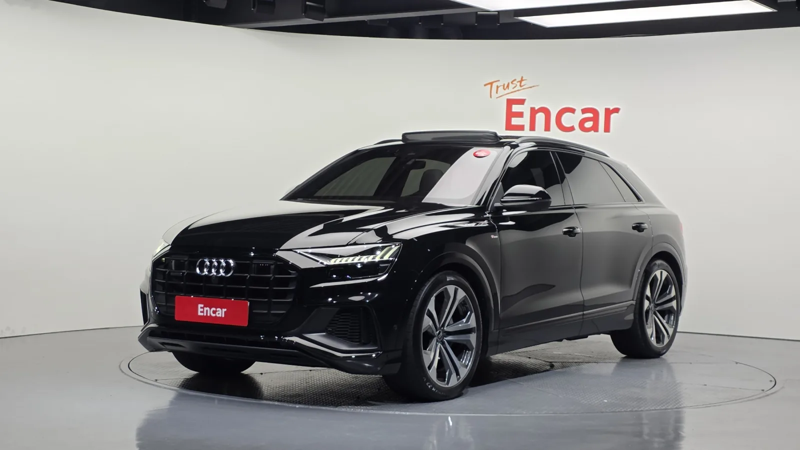 2023 Audi Q8