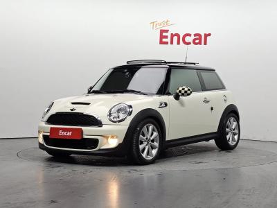 2013 MINI Cooper