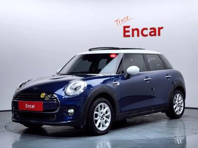 2016 MINI Cooper
