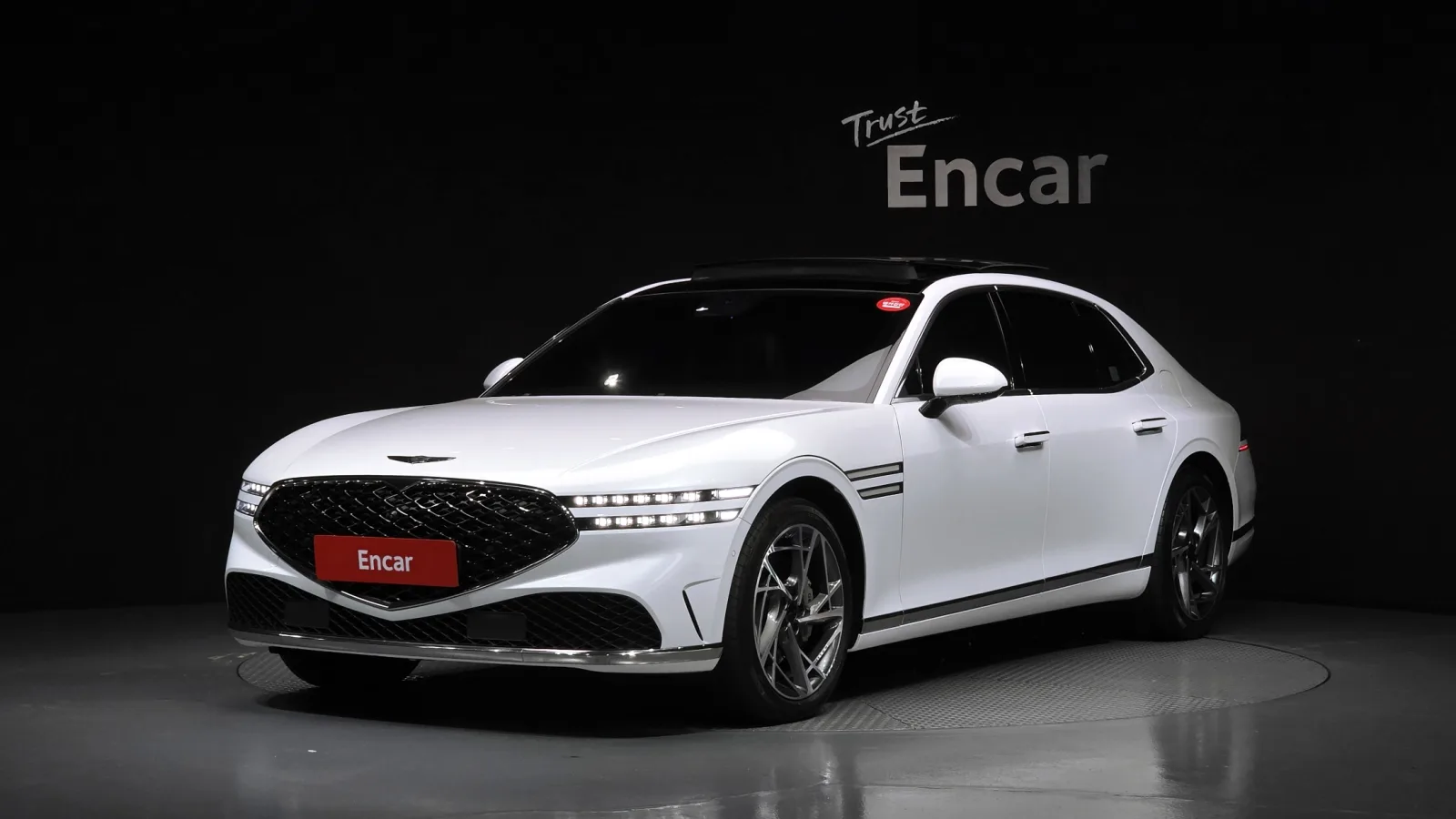 2023 Genesis G90