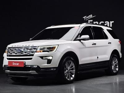 2019 Ford Explorer
