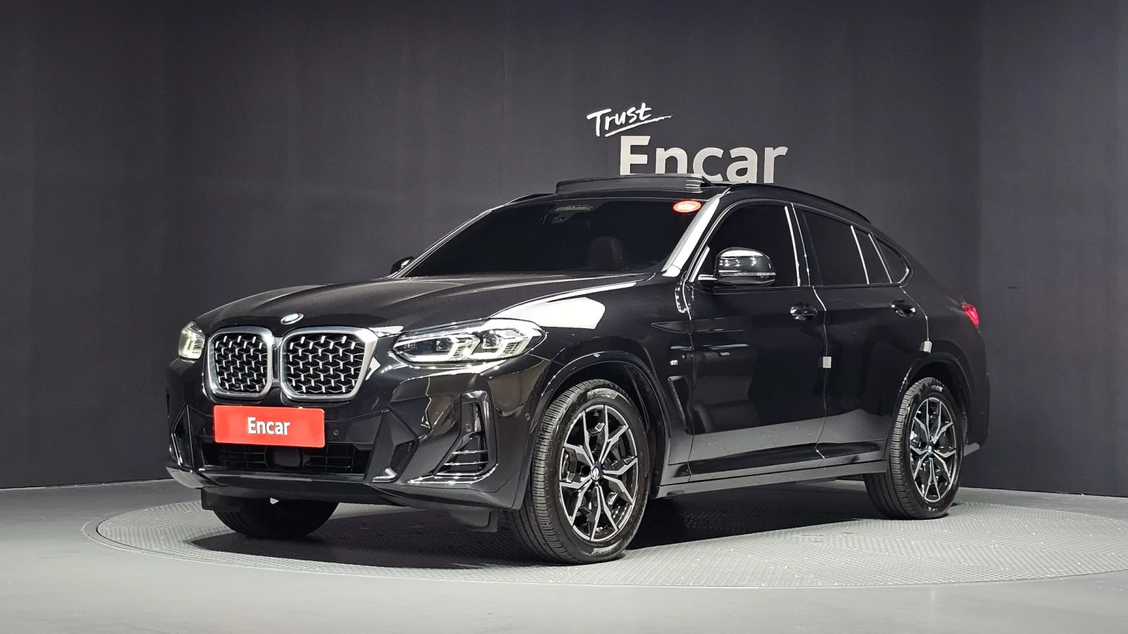 2022 BMW X4