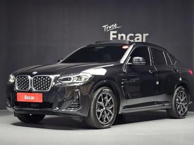 2022 BMW X4