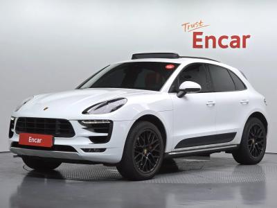 2017 Porsche Macan