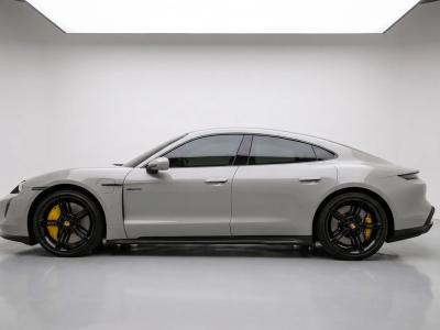 Porsche Taycan 2023