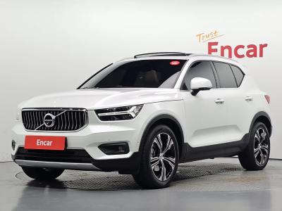 2021 Volvo XC40