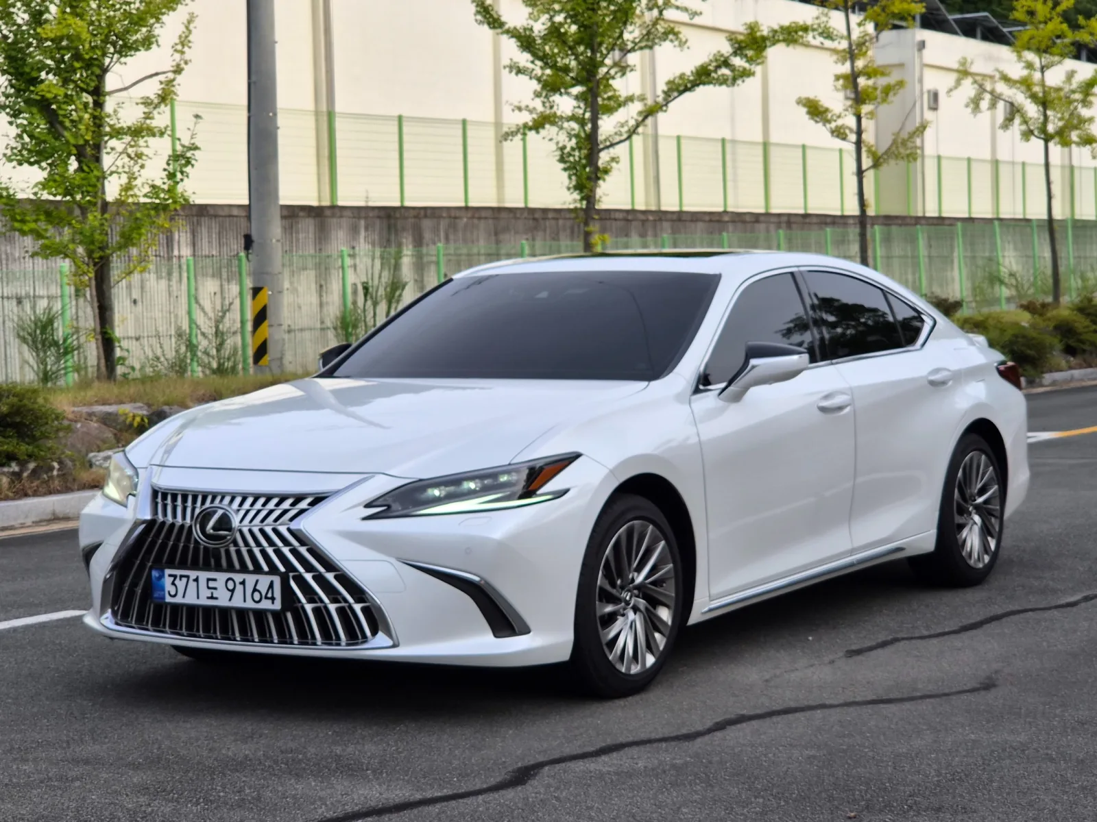 2026 Lexus ES