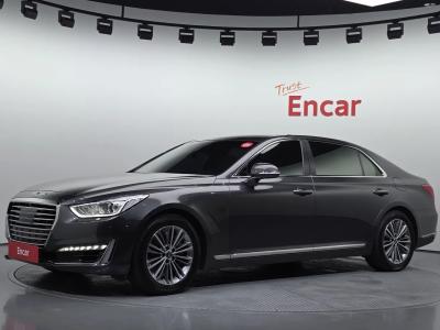 2018 Genesis EQ900
