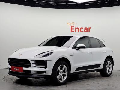 2020 Porsche Macan