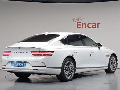 2023 Genesis G80