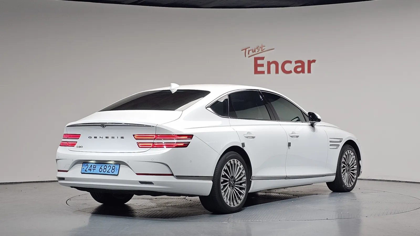 2023 Genesis G80
