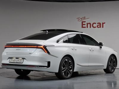 2026 Kia K8
