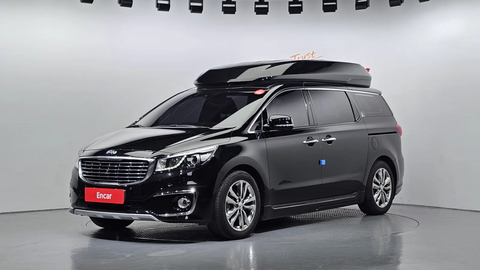 2017 Kia Carnival