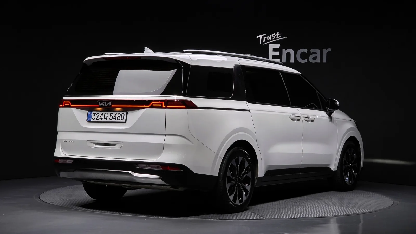 2023 Kia Carnival