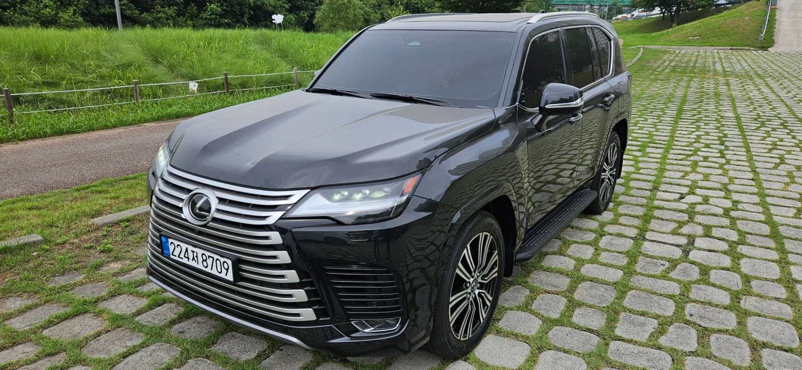 2026 Lexus LX