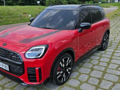2025 MINI Countryman