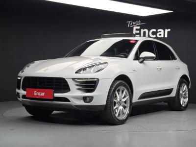 2014 Porsche Macan