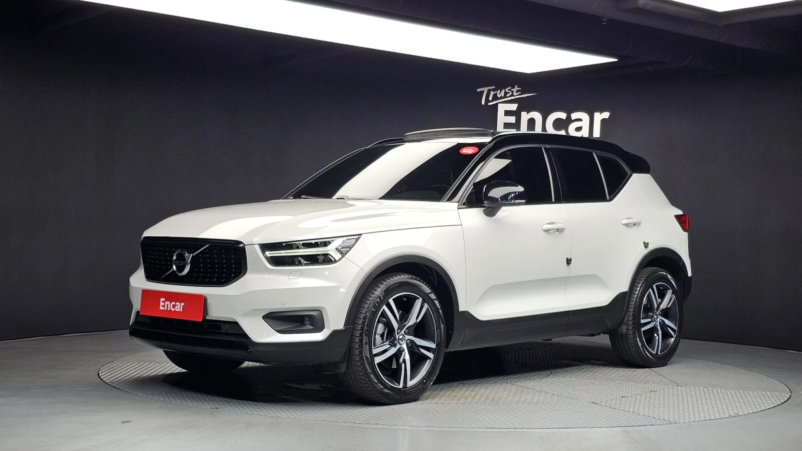 2021 Volvo XC40