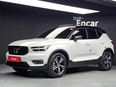 2021 Volvo XC40