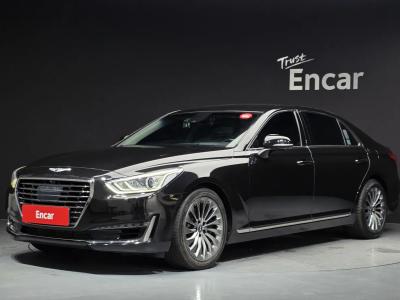 2018 Genesis EQ900