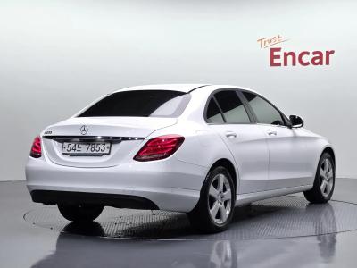2016 Mercedes-Benz C-Class