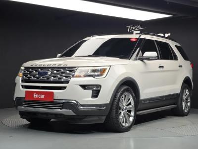 2019 Ford Explorer
