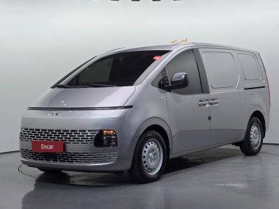 2022 Hyundai Staria