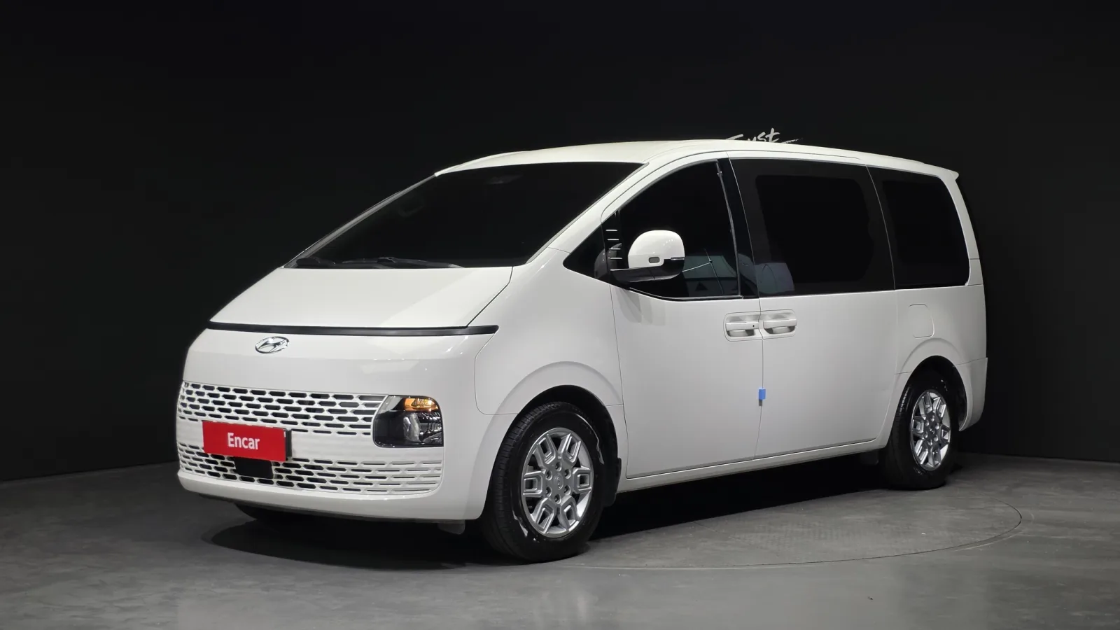 2023 Hyundai Staria