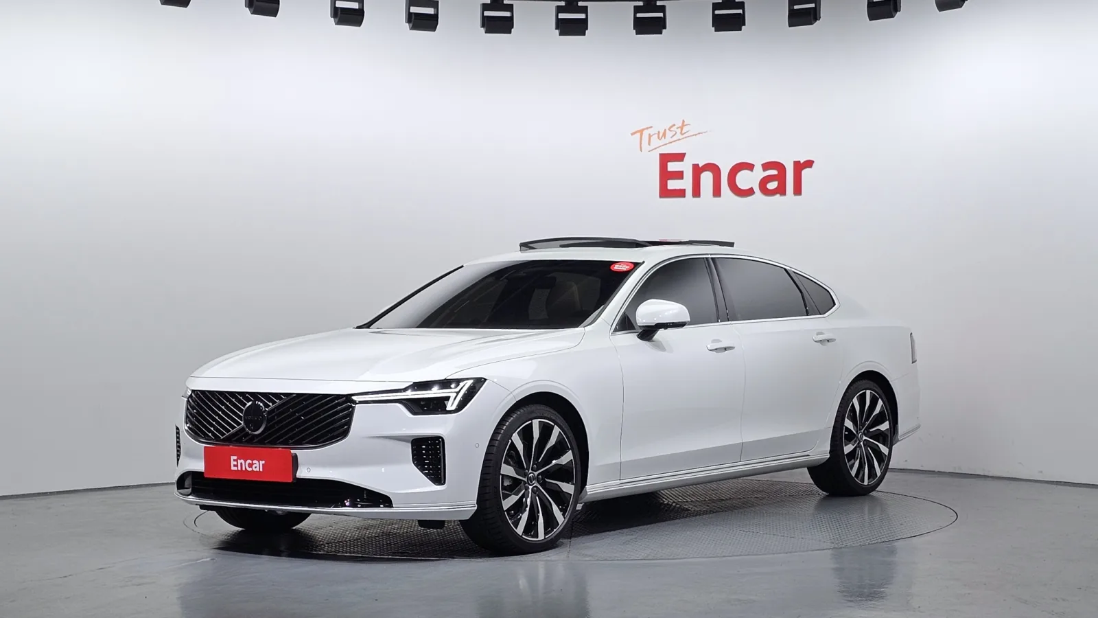 2026 Volvo S90