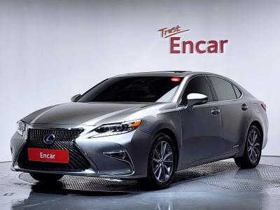 2016 Lexus ES