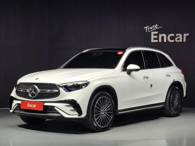2023 Mercedes-Benz GLC-Class