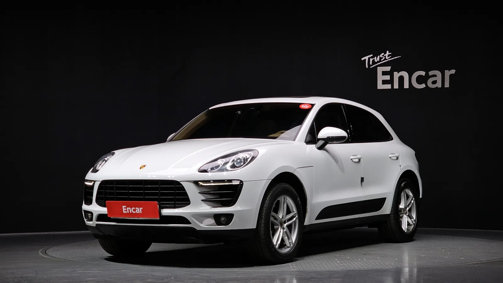 2017 Porsche Macan