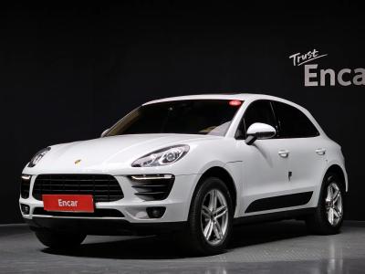 2017 Porsche Macan