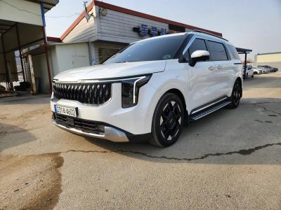 2025 Kia Carnival