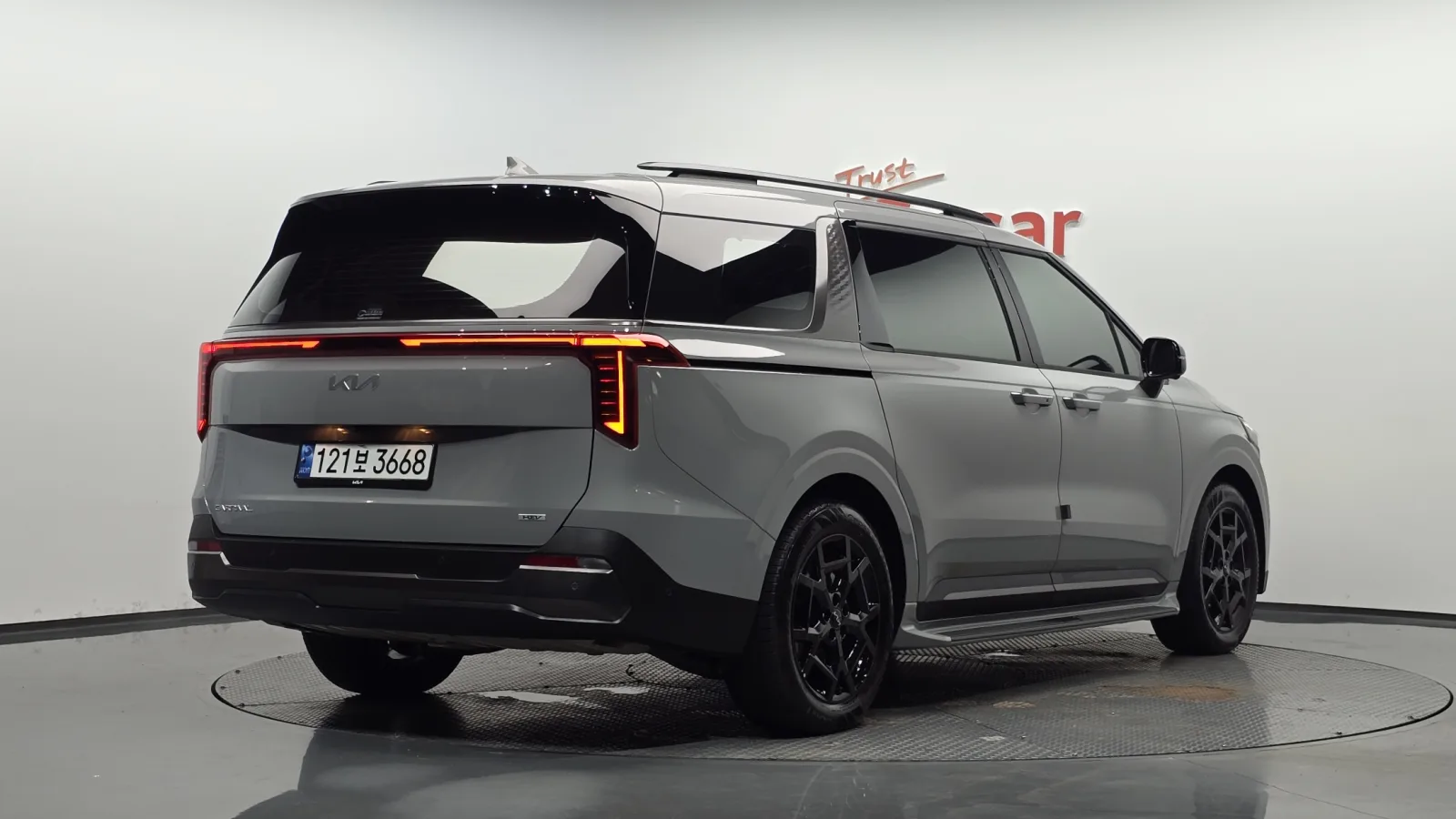 2025 Kia Carnival