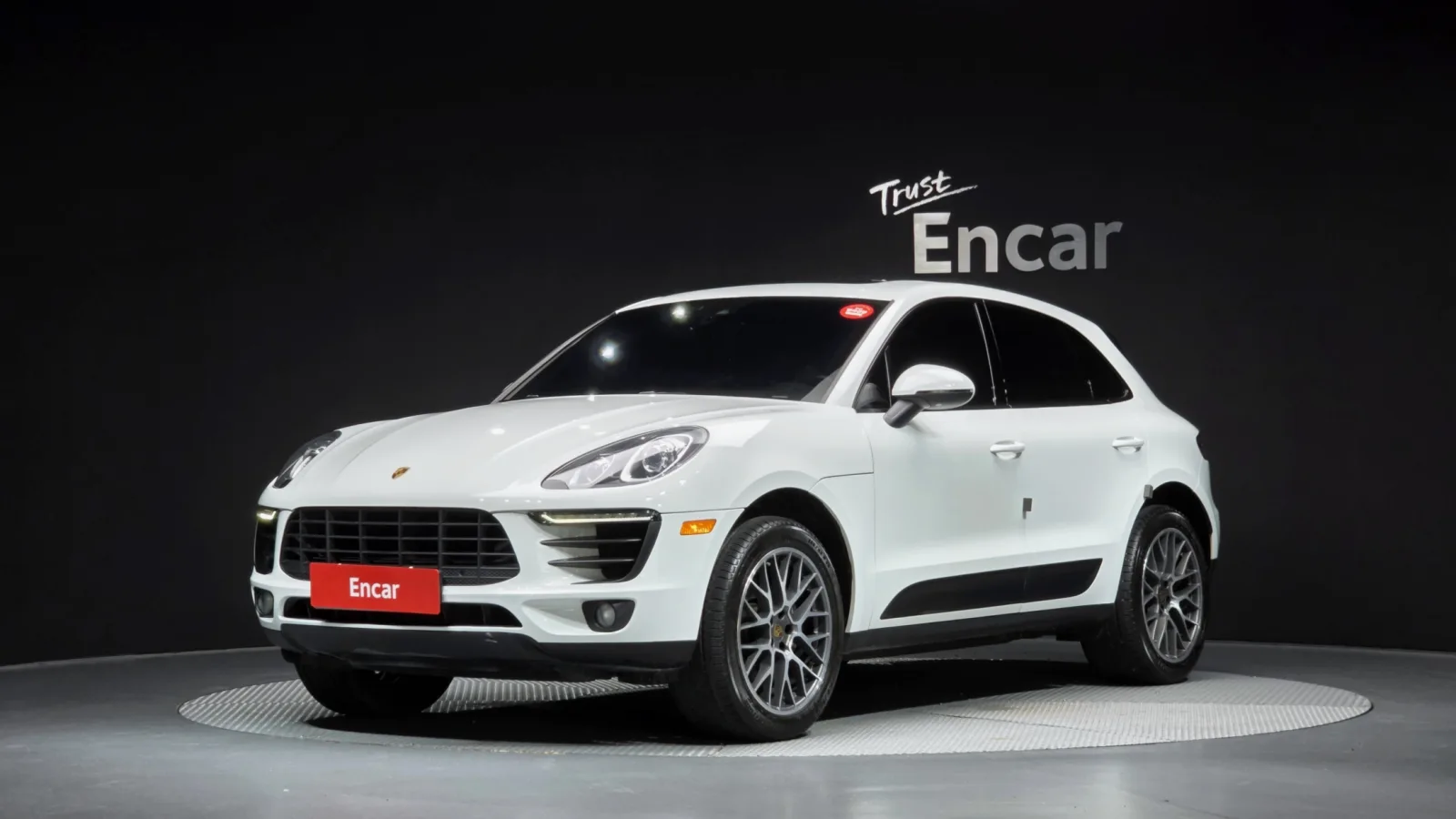 2017 Porsche Macan