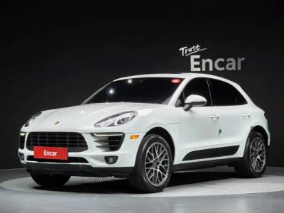 2017 Porsche Macan