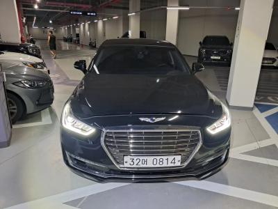 2016 Genesis EQ900
