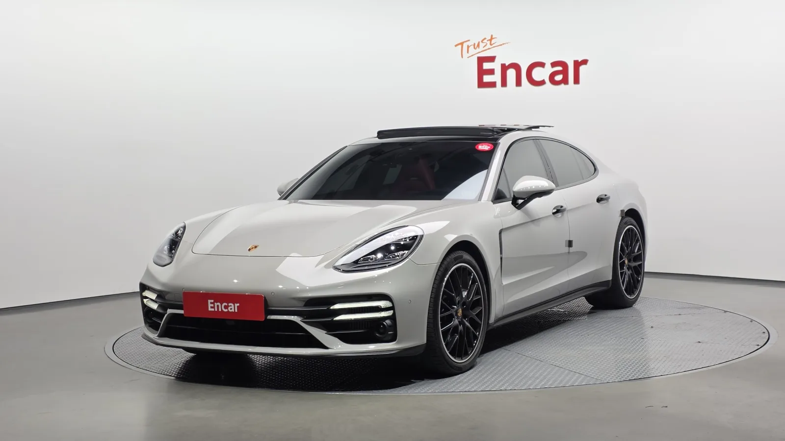 2023 Porsche Panamera