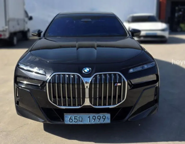 2024 BMW i7