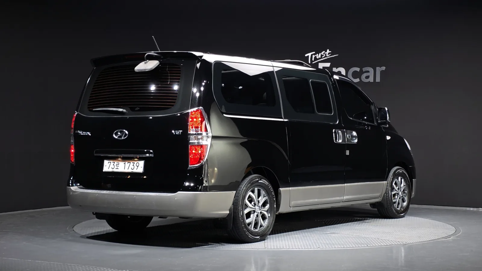 2017 Hyundai Starex