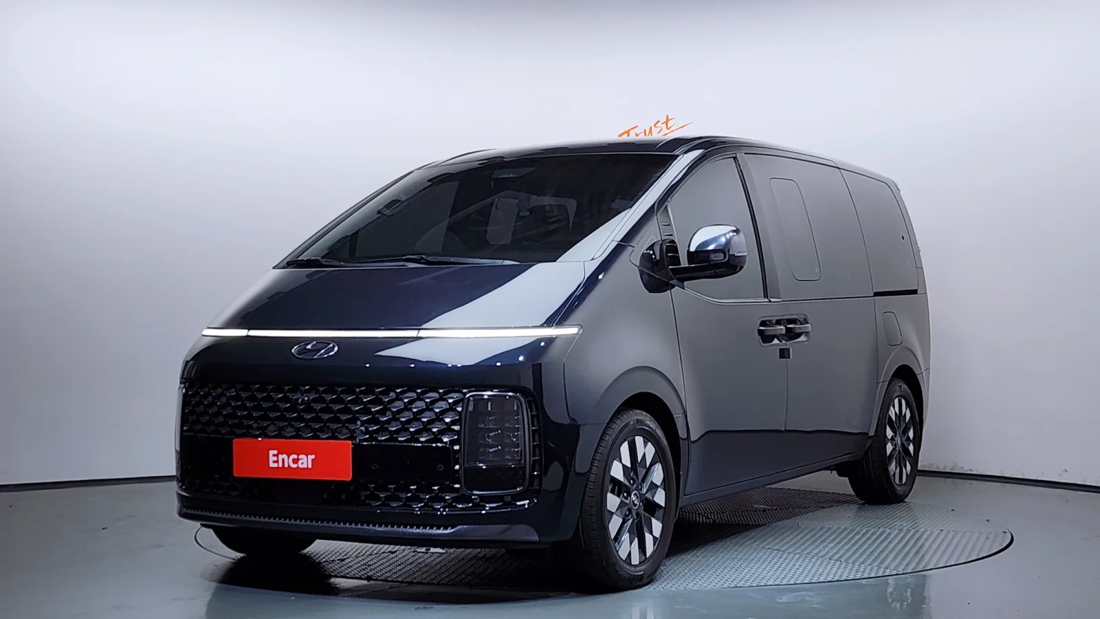 2022 Hyundai Staria