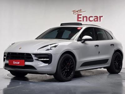 2020 Porsche Macan